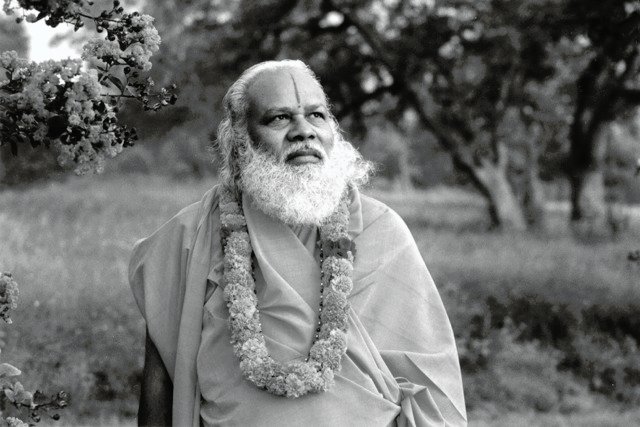 The Search for Happiness: Key Insights from Swami Prakashanand Saraswati’s Speech