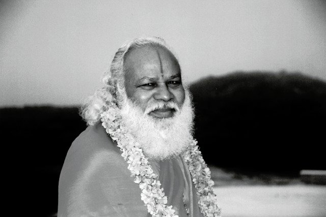 Swami Prakashanand Saraswati: Unveiling the Path to Divine Love and Knowledge